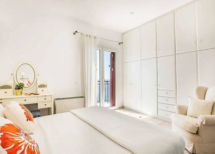 Marina Ai Helis Svoronata