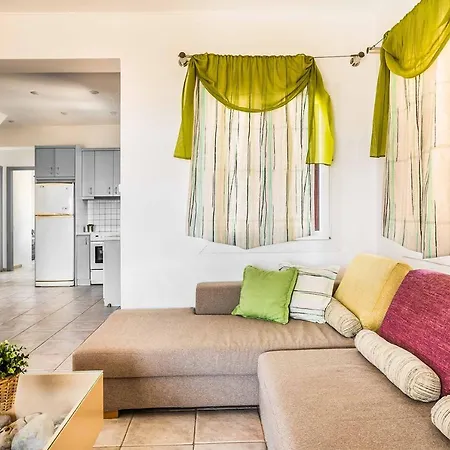 Marina Ai Helis Villa Svoronata